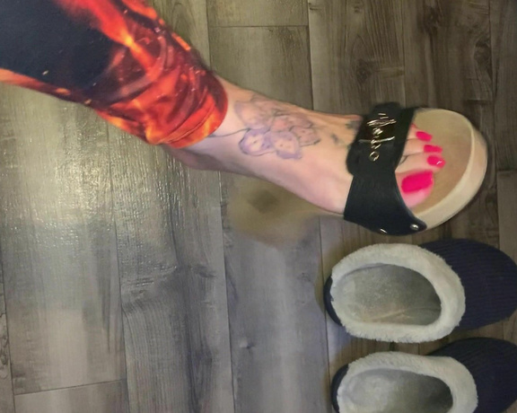 Goddess Rhonda aka Sweetesthangsfeet OnlyFans - Did a quick Lil video for you all