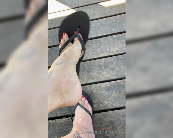 Goddess Rhonda aka Sweetesthangsfeet OnlyFans - Let me try to post this dangle again for you  I know you love it you know you love it let’s hope