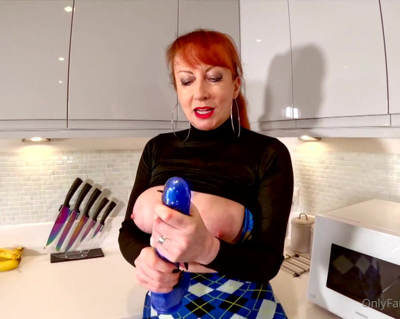 Red XXX aka Redxxx OnlyFans - (X-Fetish.tube) Luckily I have a huge blue dildo to hand for a multi orgasmic finale spread wide on My worktop! Dome
