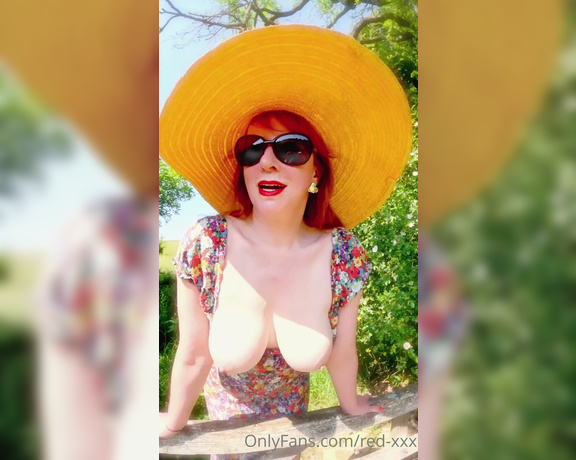 Red XXX aka Redxxx OnlyFans - (X-Fetish.tube) You need a big hat to cover those big tits! onlyfanscomred xxx