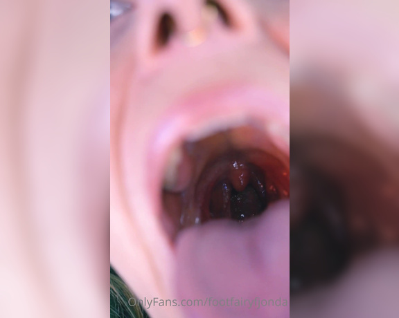 Freaky Fjonda aka Freakyfjondaxxx OnlyFans - As you have votedhere an UVULA video for you