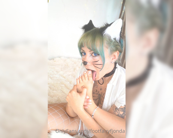 Freaky Fjonda aka Freakyfjondaxxx OnlyFans - Who likes teasing I looove itmeow