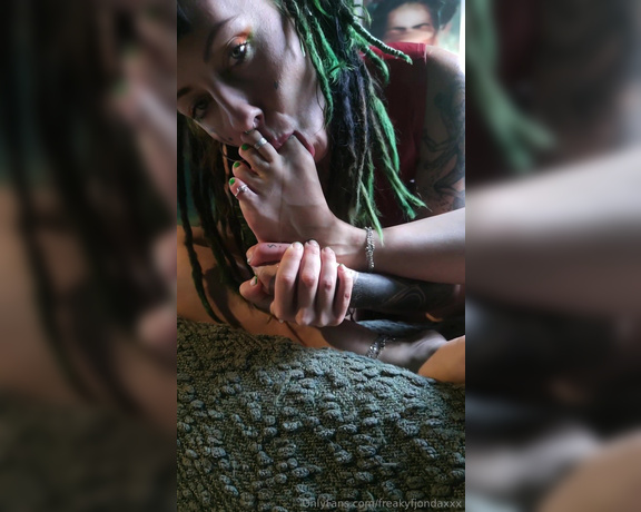 Freaky Fjonda aka Freakyfjondaxxx OnlyFans - Green toes are so delicious