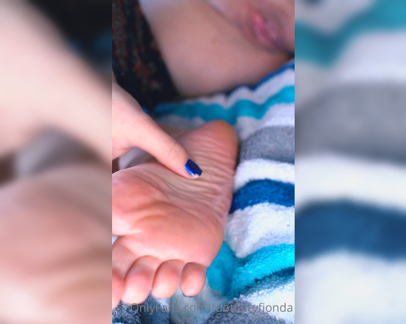 Freaky Fjonda aka Freakyfjondaxxx OnlyFans - It is really hard to actually hit my foot wet and not squirt to far, so am just going to practice