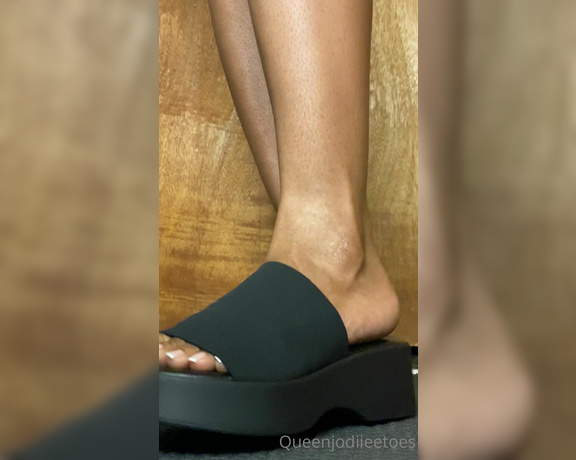 Queenjodiieetoes aka Prettyfeetonly1800 OnlyFans - Pump while I work these pumps