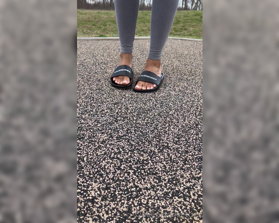 Queenjodiieetoes aka Prettyfeetonly1800 OnlyFans - Enjoy The Weather When It’s Nice Out