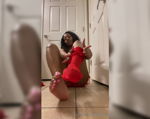 Queenjodiieetoes aka Prettyfeetonly1800 OnlyFans - Valentine’s Day Special PT1