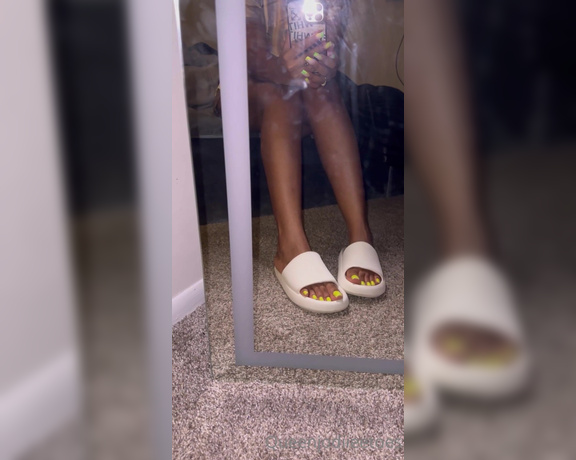 Queenjodiieetoes aka Prettyfeetonly1800 OnlyFans - Can’t Wait To Have Fun In My New Mirror