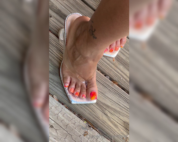 Queenjodiieetoes aka Prettyfeetonly1800 OnlyFans - This Pedi Is Becoming My Favorite