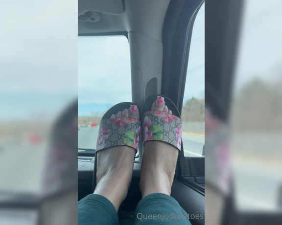 Queenjodiieetoes aka Prettyfeetonly1800 OnlyFans - Just A Little Shoe Play Trying To Cause Traffic