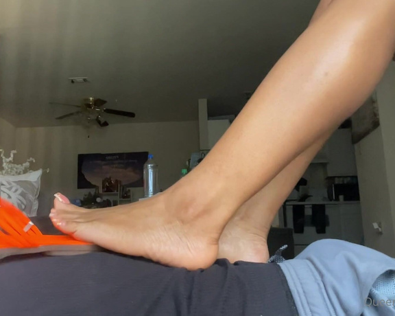 Queenjodiieetoes aka Prettyfeetonly1800 OnlyFans - Can I Step All Over You