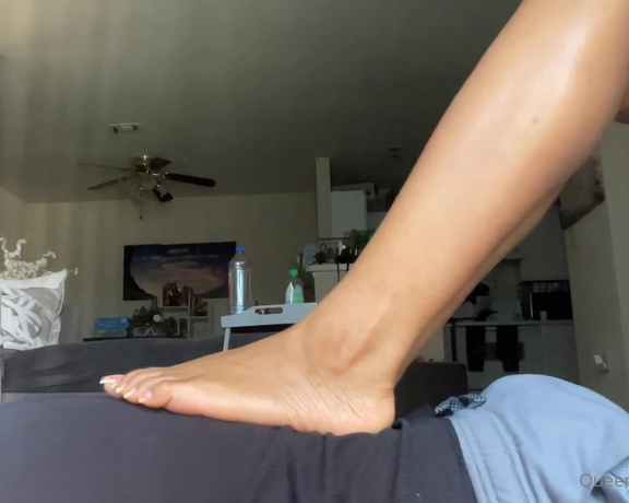 Queenjodiieetoes aka Prettyfeetonly1800 OnlyFans - Can I Step All Over You