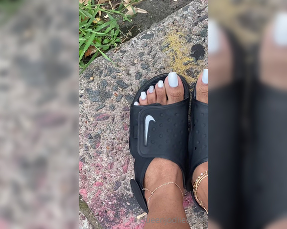 Queenjodiieetoes aka Prettyfeetonly1800 OnlyFans - Take A Walk With Me Outside Today