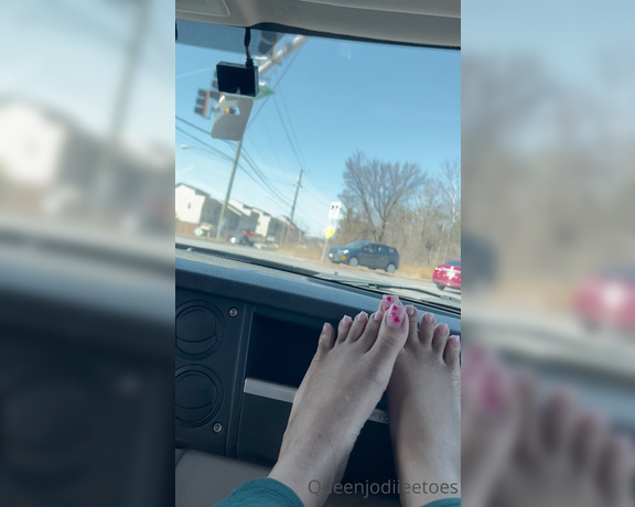 Queenjodiieetoes aka Prettyfeetonly1800 OnlyFans - The Sun Kissed Toes