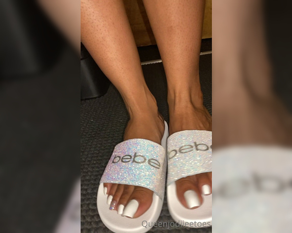 Queenjodiieetoes aka Prettyfeetonly1800 OnlyFans - Bebe Come Beg For Them