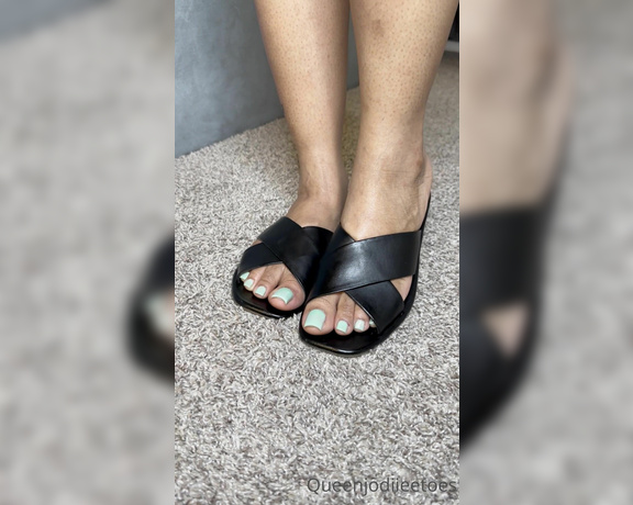 Queenjodiieetoes aka Prettyfeetonly1800 OnlyFans - Watch Me Slide In & Outta These