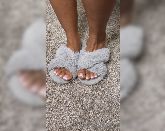 Queenjodiieetoes aka Prettyfeetonly1800 OnlyFans - Teaser