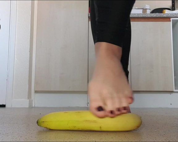 The Foot Queen of England aka Queengf90premium OnlyFans - Eat your fruit everyone!