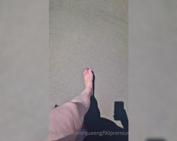 The Foot Queen of England aka Queengf90premium OnlyFans - Some beach asmr for you Turns out Long Beach has an oil island and as a result the beach and wate 2