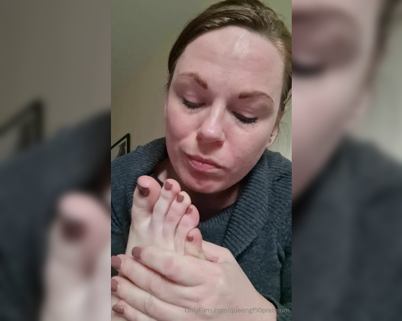 The Foot Queen of England aka Queengf90premium OnlyFans - Eat