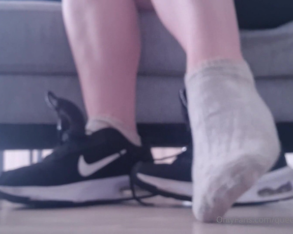 The Foot Queen of England aka Queengf90premium OnlyFans - So sweaty from my workout theyve started pruning