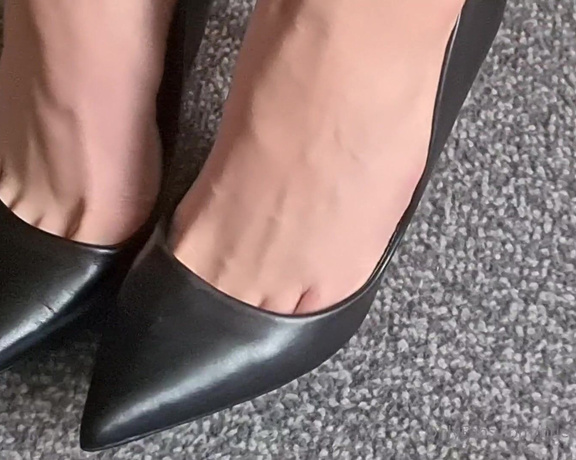 The Foot Queen of England aka Queengf90premium OnlyFans Video 971