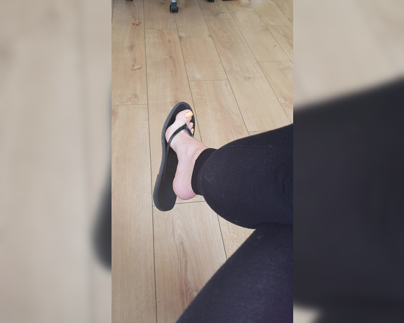 The Foot Queen of England aka Queengf90premium OnlyFans - SSkJH1O46egaxqYvYKUqnyRnrjrXamzh