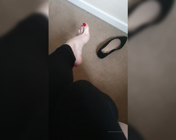 The Foot Queen of England aka Queengf90premium OnlyFans - 5db8a4a329d1e8b5ab44a