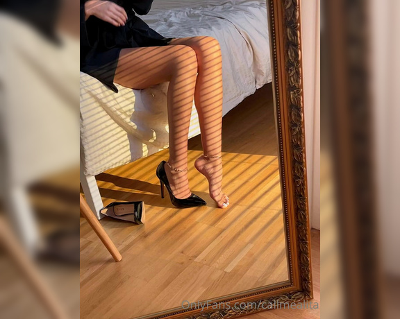 Alita aka Callmealita OnlyFans - Just taking off my heels