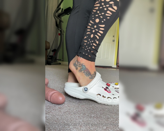 DeeDee aka Deedeericanfeet OnlyFans - As requested!!!