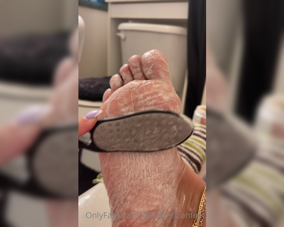 DeeDee aka Deedeericanfeet OnlyFans - Not a request! Tub fun ! How I scrub my soles swipey for another clip 2