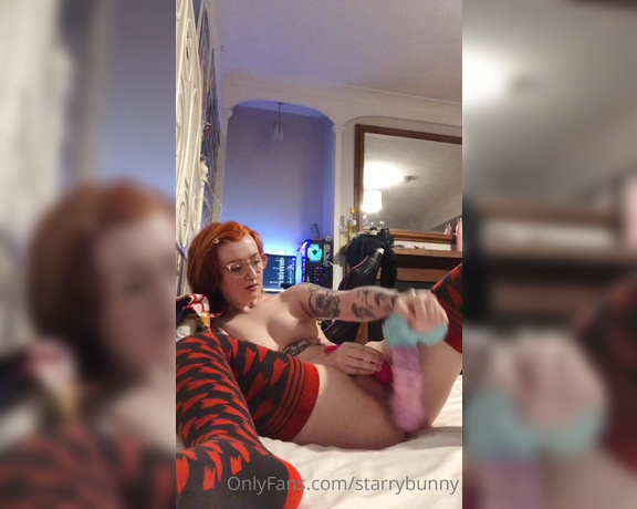 Starryfawnn OnlyFans - Just having some fun before bed