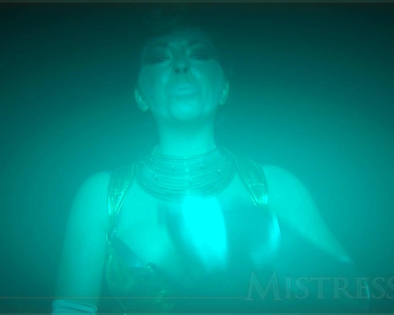 Mistress T - Sexy Alien