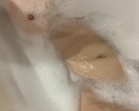 Anna Hairy Goddess aka Sexymissme OnlyFans - Join in bath to me!