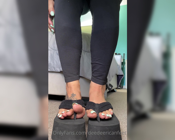 DeeDee aka Deedeericanfeet OnlyFans - As requested!!! The front views of my toes in these platforms !