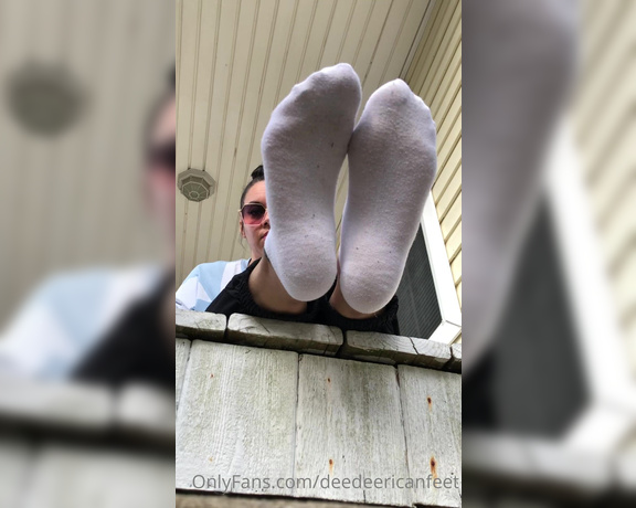 DeeDee aka Deedeericanfeet OnlyFans - Gm my loves ! As requested! Outside on my porch quickly cuz I have the nosiest neighbor on earth smh
