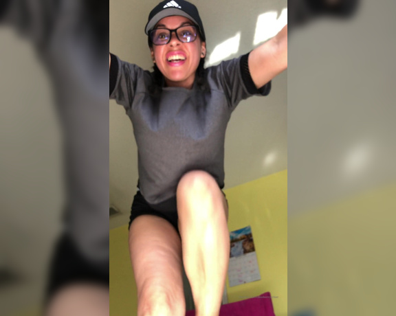 DeeDee aka Deedeericanfeet OnlyFans - I enjoyed doing this vid !!!! I hope u do too ! So this is a GTS but wit a loud stomp noises hahah !