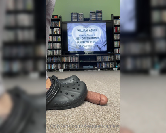 DeeDee aka Deedeericanfeet OnlyFans - As requested!!!!!! Just a lil ouchy no harm done !