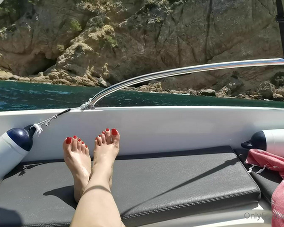 Sexy Lenas diary aka Lenasdiary OnlyFans - (342310997) Feet On The Boat Part 1