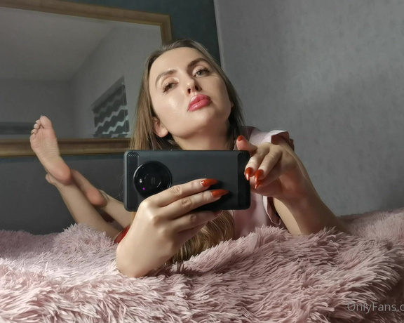 Sexy Lenas diary aka Lenasdiary OnlyFans - (126336771) Would you like to buy a custom clip from me Then drop me a line