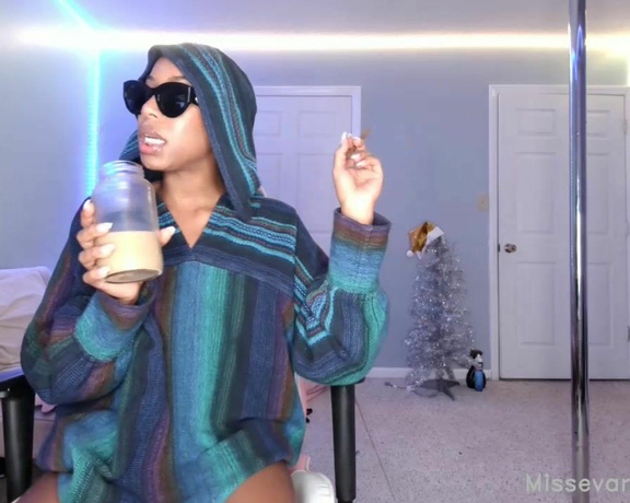 Eva aka Missevanicole OnlyFans - Stream started at 12212021 1149 pm In a bitch mood ft ice coffee, gum and a blunt ranting fiending