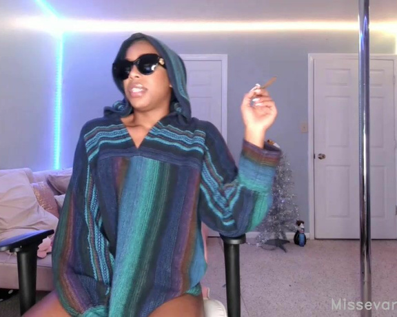 Eva aka Missevanicole OnlyFans - Stream started at 12212021 1149 pm In a bitch mood ft ice coffee, gum and a blunt ranting fiending