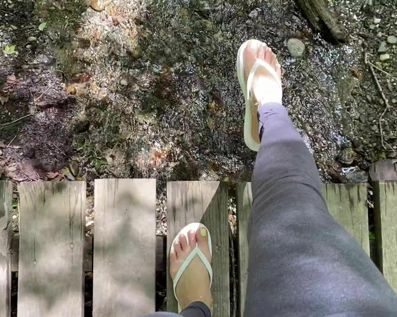 Linda Boo aka Lindabooxo OnlyFans - Went hiking todayy in flip flops ~ 3