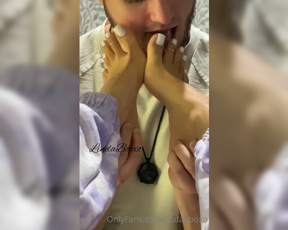 Linda Boo aka Lindabooxo OnlyFans - Never really had anyone worship my toesies before and I must say it tickles as hell but feels good