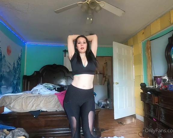 Goddess Lolla aka Goddesslolla OnlyFans - Enjoy this burp Clip a fan requested