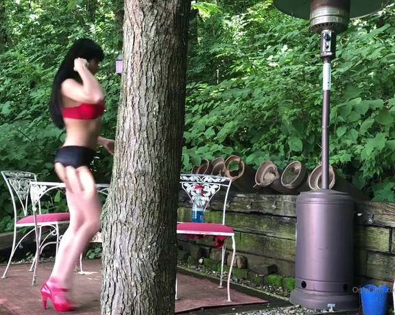 lilmizzunique aka Lilmizzunique OnlyFans - Out on the road today but here is a video of me cleaning a patio Terrace