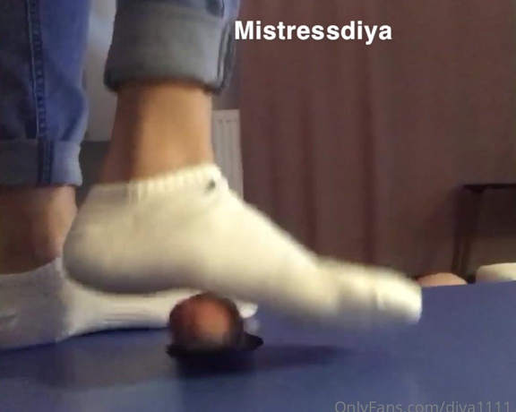 Sahibediya aka Diya1111 OnlyFans - Ball & trample 2