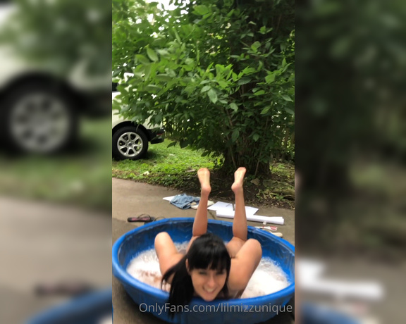 lilmizzunique aka Lilmizzunique OnlyFans - Today’s live Outdoor nude painting Day we made art!! Lol I won’t be mad if you skip through