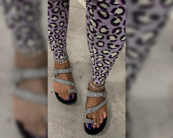 MyTopTierToes aka Mytoptiertoes OnlyFans - Thick Bitch in some Sandals