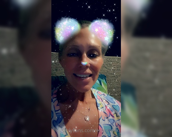 Nikki Ashton aka Eroticnikki OnlyFans - Yes I’m fuckin’ around with these crazy filters! LOL Sweet dreams lovers! Also I’ll get to all